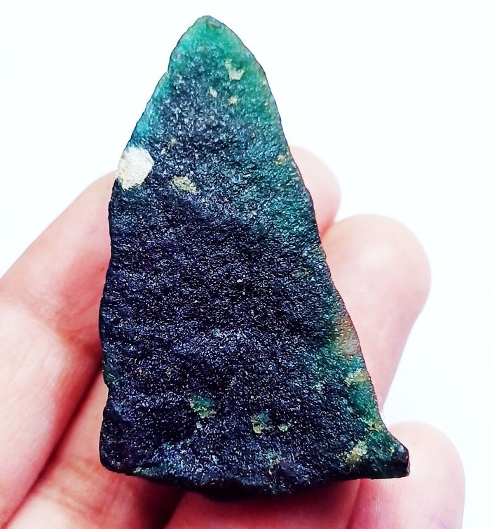 Natural Emerald Rough Loose Gemstone 84.05 Ct Certified With Free Gift