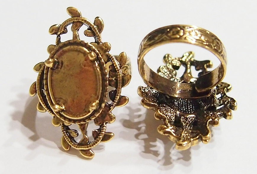 6 – 14x10mm Antique Gold Victorian Deco Loop & Leaves Adjustable Ring Settings