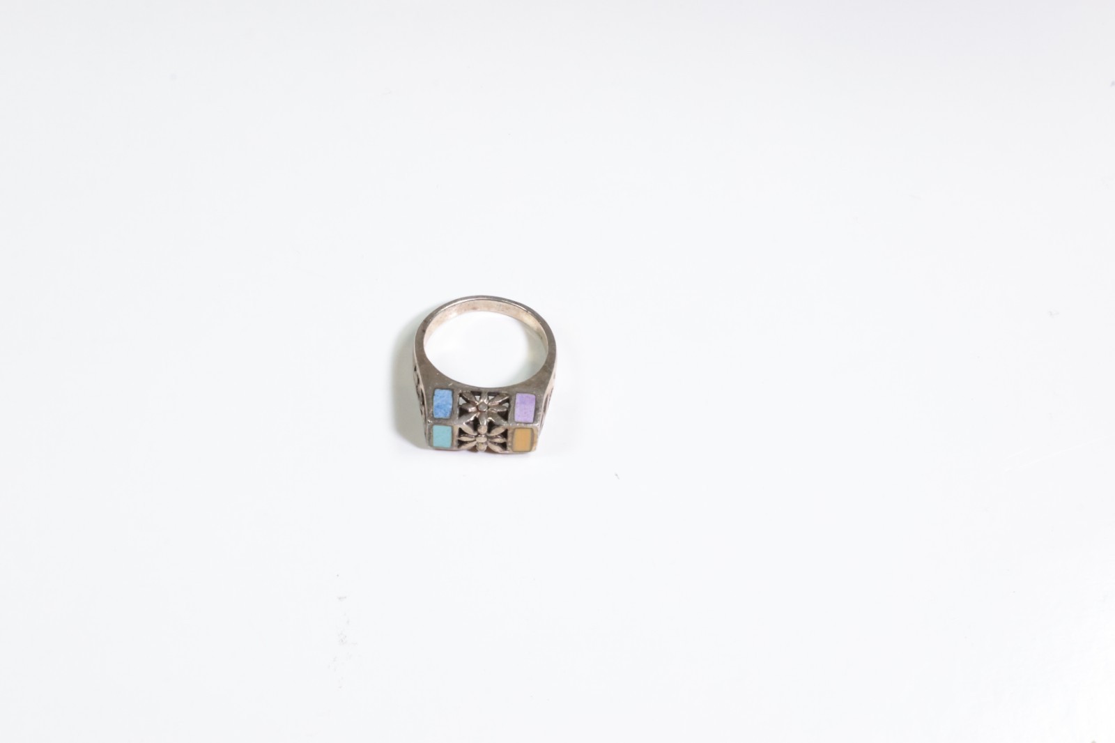 Size 7 Sterling Silver 5.8g Purple, Blue, Green, Red, Yellow and Cyan Ring