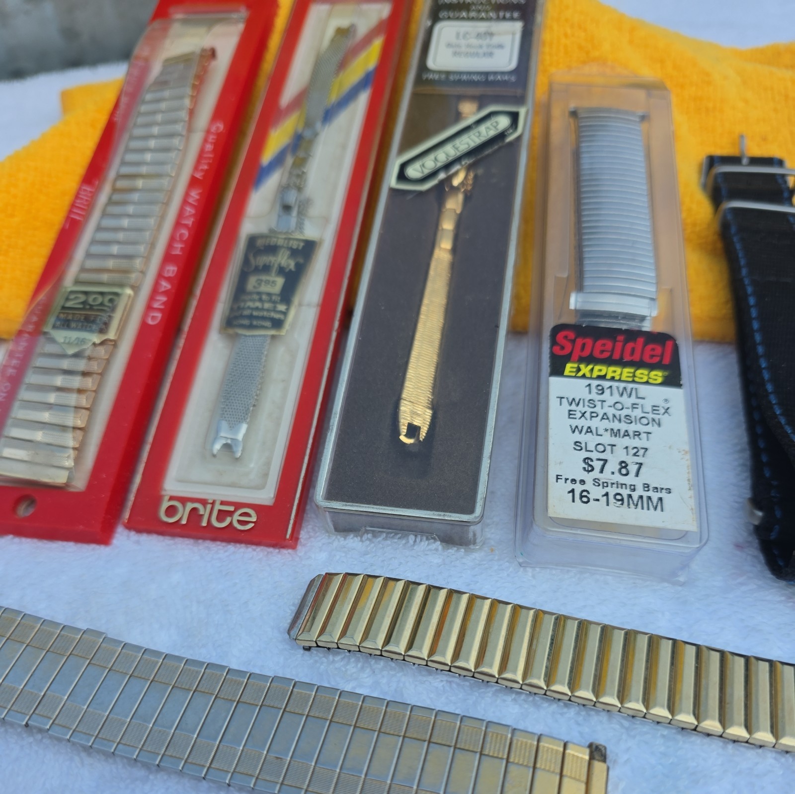 Lot of 6 Vintage Watch Bands-Speidel-Timex Superflex-Brite-NEW OLD STOCK 👀 LOOK