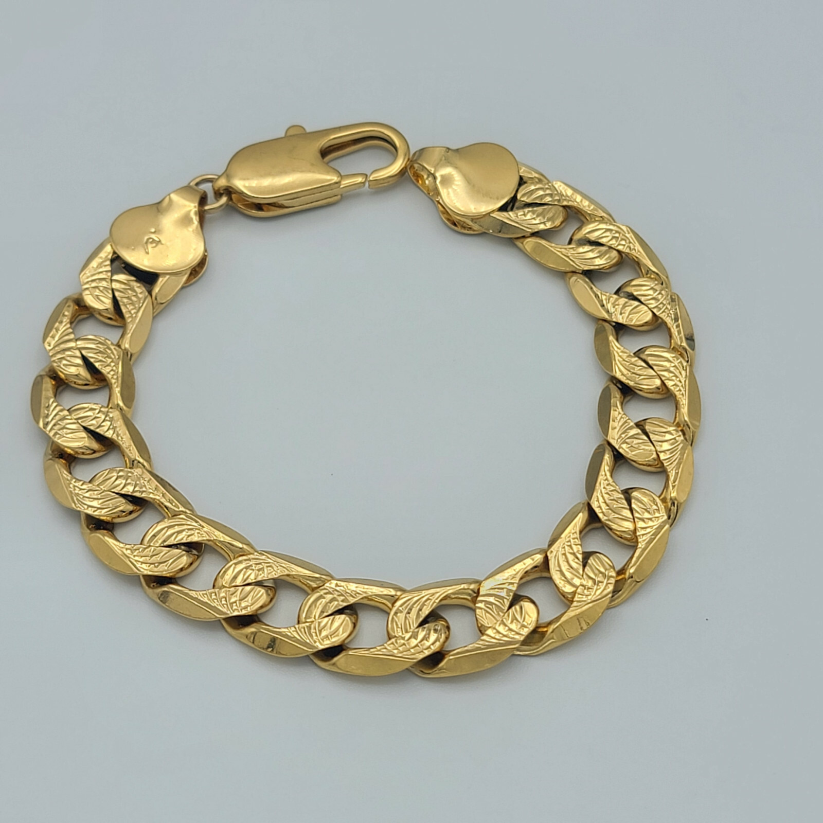 24K Gold Plated Cuban Diamondcut Chain Bracelet. 12mm Width 8.25 in Length