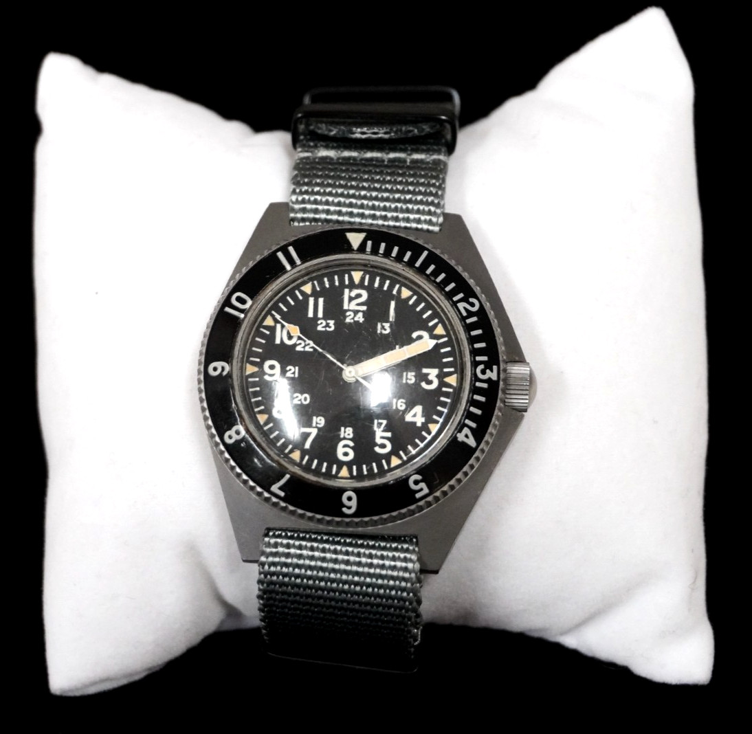 VINTAGE 1976 BENRUS TYPE II CLASS A