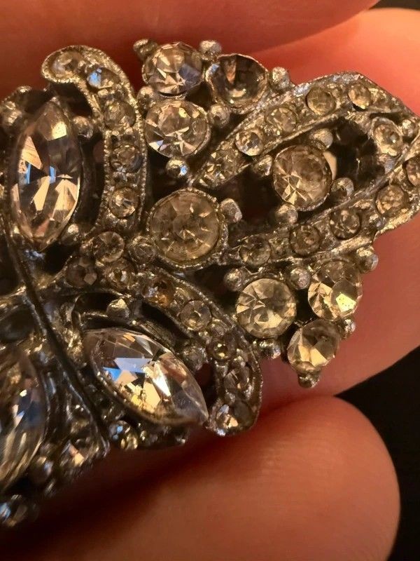 Beautiful Vintage Duette Brooch and Two Dress Clips