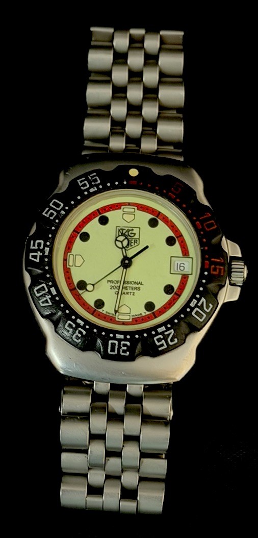 TAG Heuer Formula 1 Night Diver Vintage Quartz Diver NOS Bezel