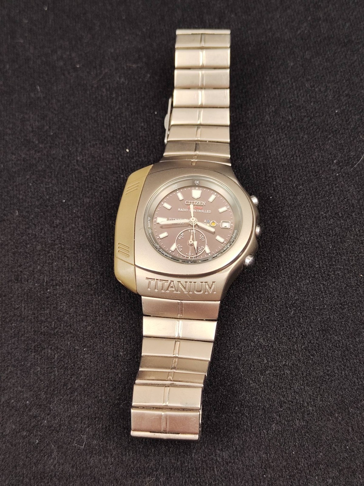 Citizen Eco-Drive 9415-H02004 TA Vintage Titanium Radio-Controlled Men’s Watch