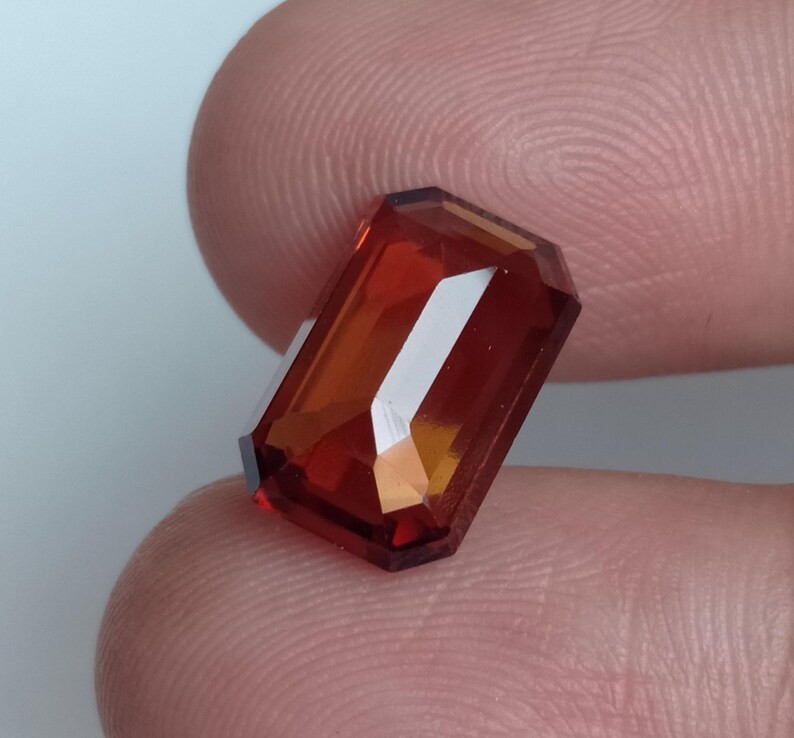 AAA++ Hessonite Garnet Octagon Earth Mined Mozambique Loose Gemstone 5.75 Ct
