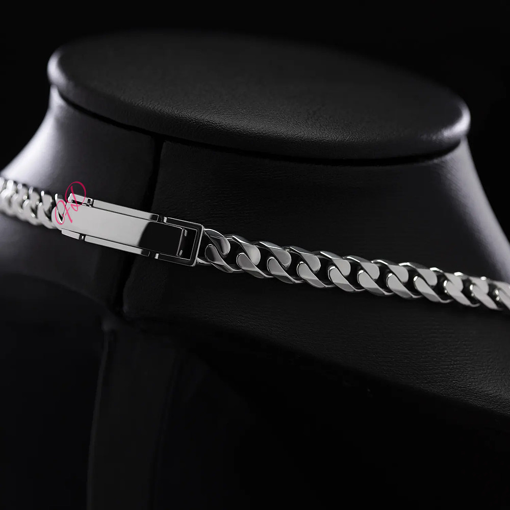 950 Platinum Mens Miami Cuban Chain Width 5 MM Necklace Length 20 Inches