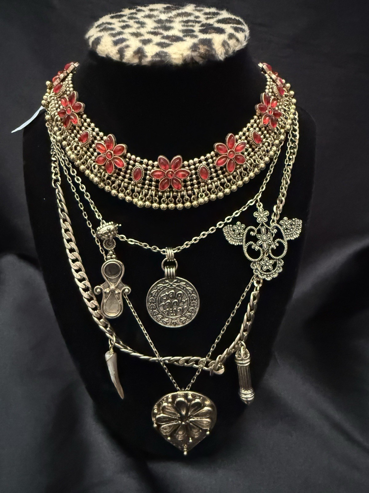 New FREE PEOPLE x Ariana Ost Walsh Choker Layered Necklace Gold Ruby Retired $68