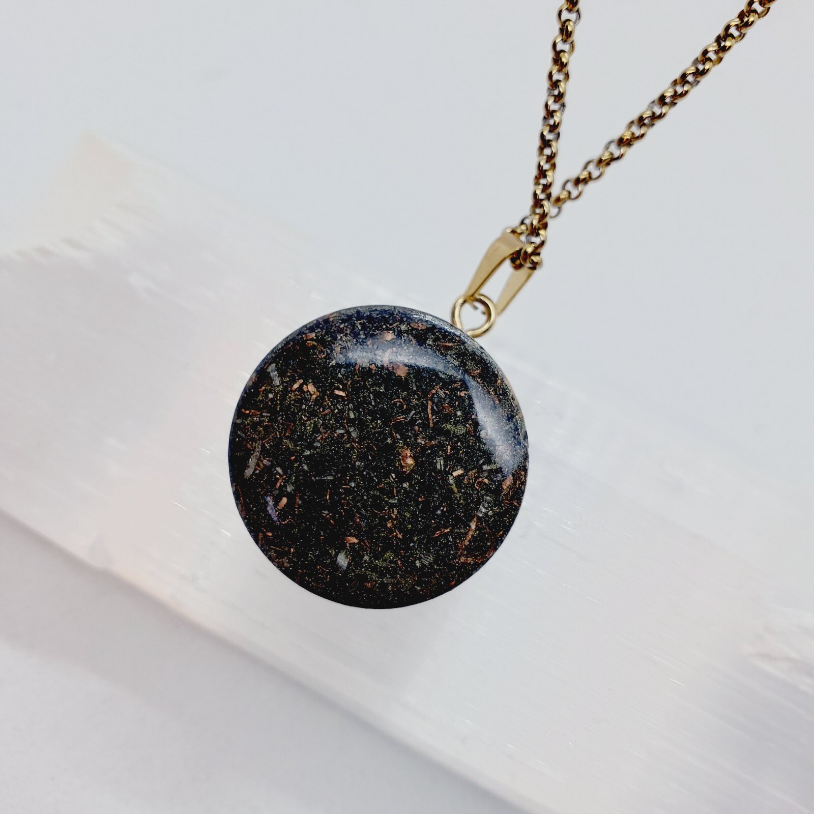 CRYSTAL JADE Orgone Energy Necklace. Calm, Harmony, Heart Chakra, Meditation
