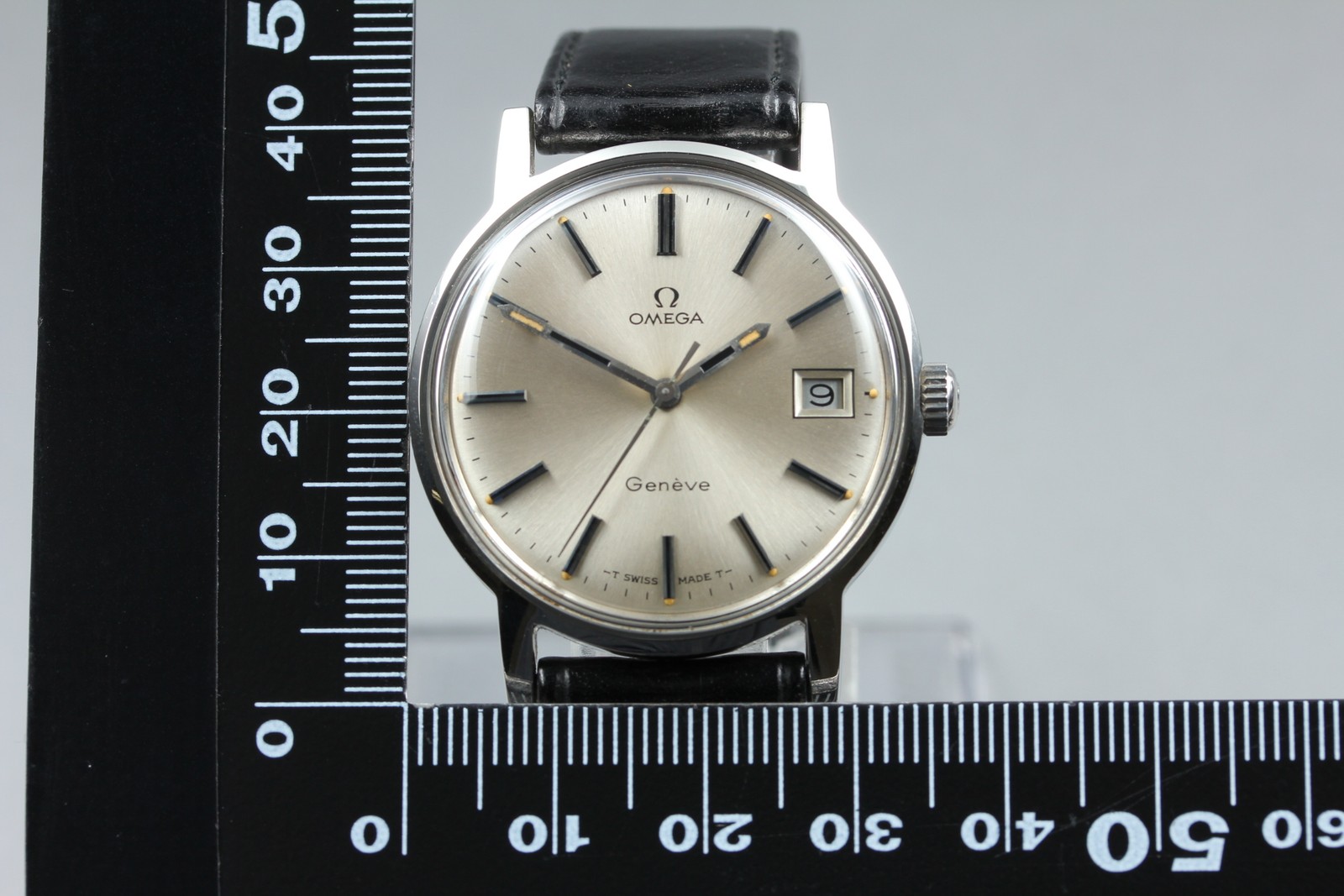 [Near MINT / Box] OMEGA Geneve Cal.613 Manual Winding Date Men’s From JAPAN