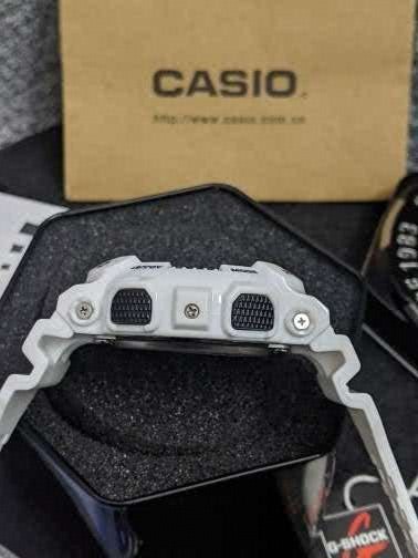 Casio G-Shock GA110 Analog Digital Sports White Resin Dual Display Watch W/Box