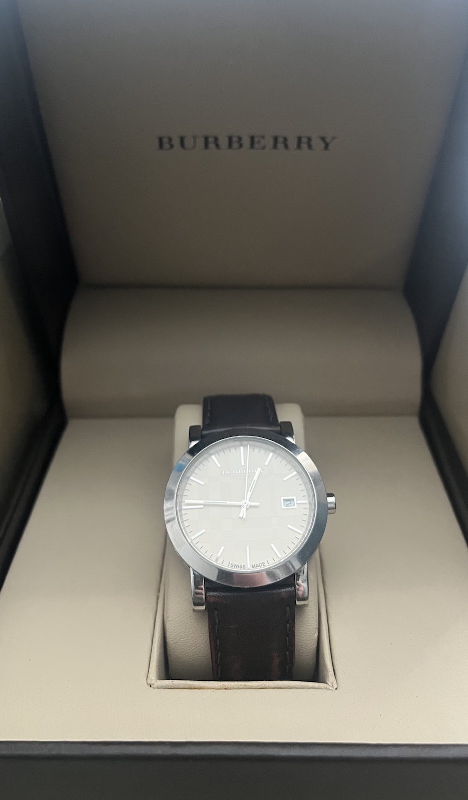Burberry Quartz Box And User Manual Needs Battery