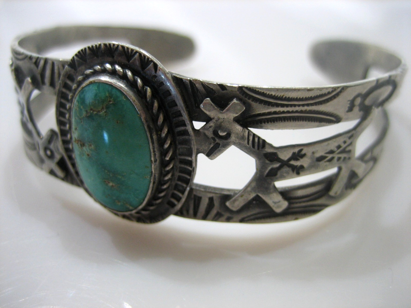 Vintage FRED HARVEY ERA Navajo Turquoise HORSE DOG STERLING SILVER CUFF BRACELET