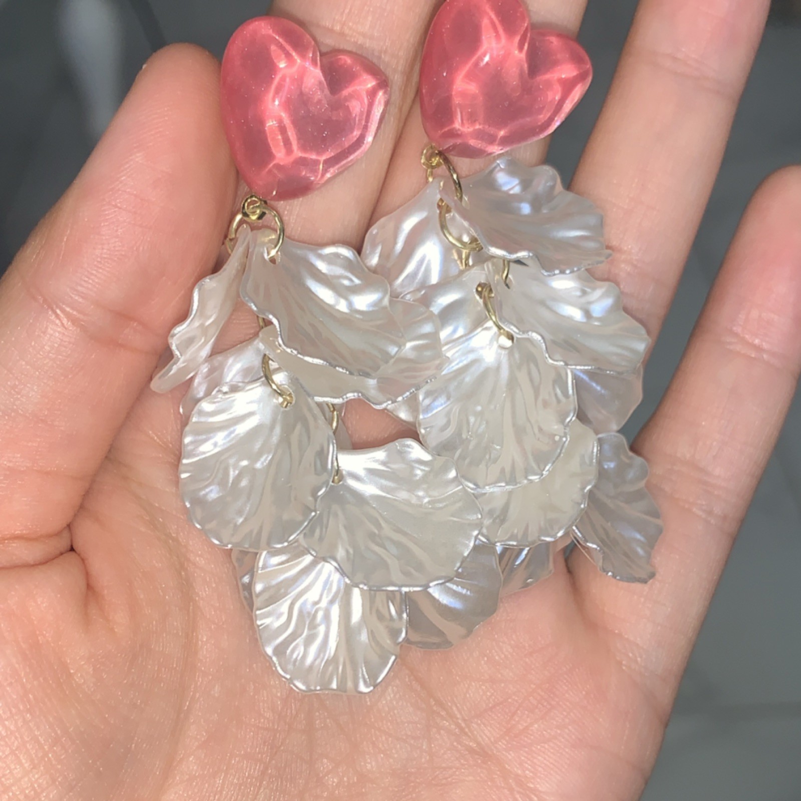 Pink/White Heart & Leaf Cluster Dangle Drop Earrings, Love Nature Theme