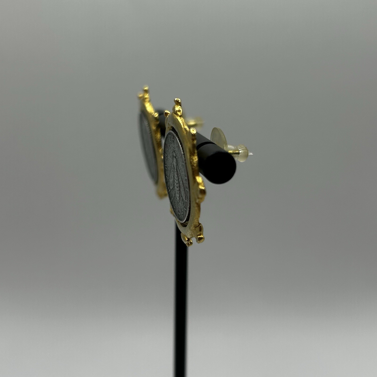 SUSAN SHAW Italian Bee Coin Gold Tone Post Earrings Handmade USA