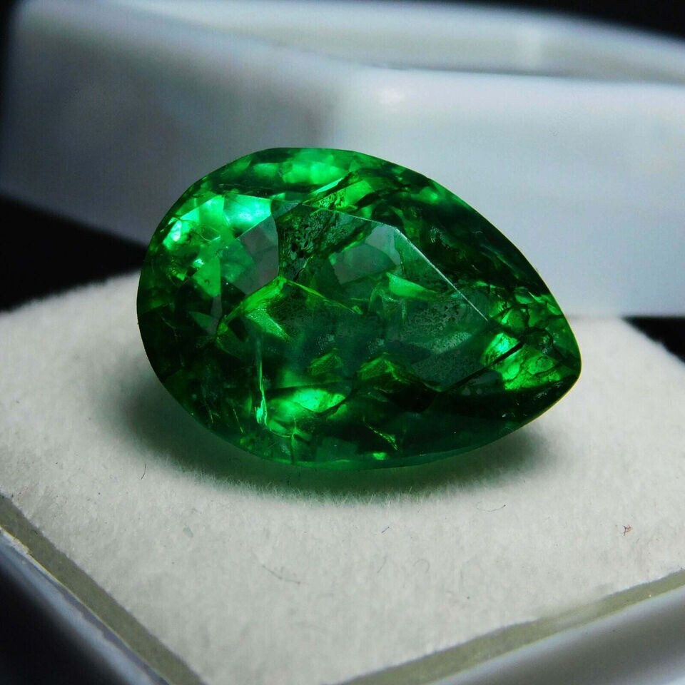 Green COLOMBIAN Emerald Pear Shape CERTIFIED Loose Gemstone 8.54 Ct Natural