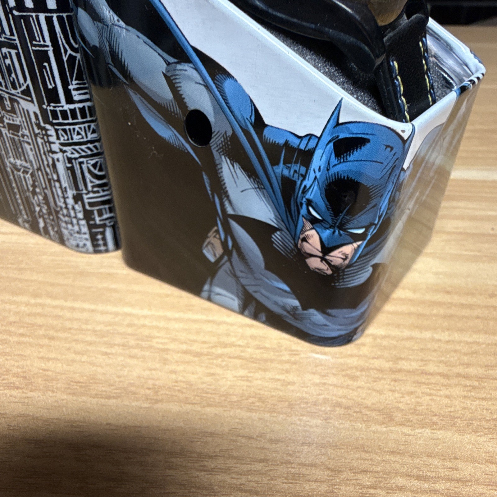 DC Comics Batman Analog Wristwatch Black Dial Leather Strap Tin Boy’s Children’s