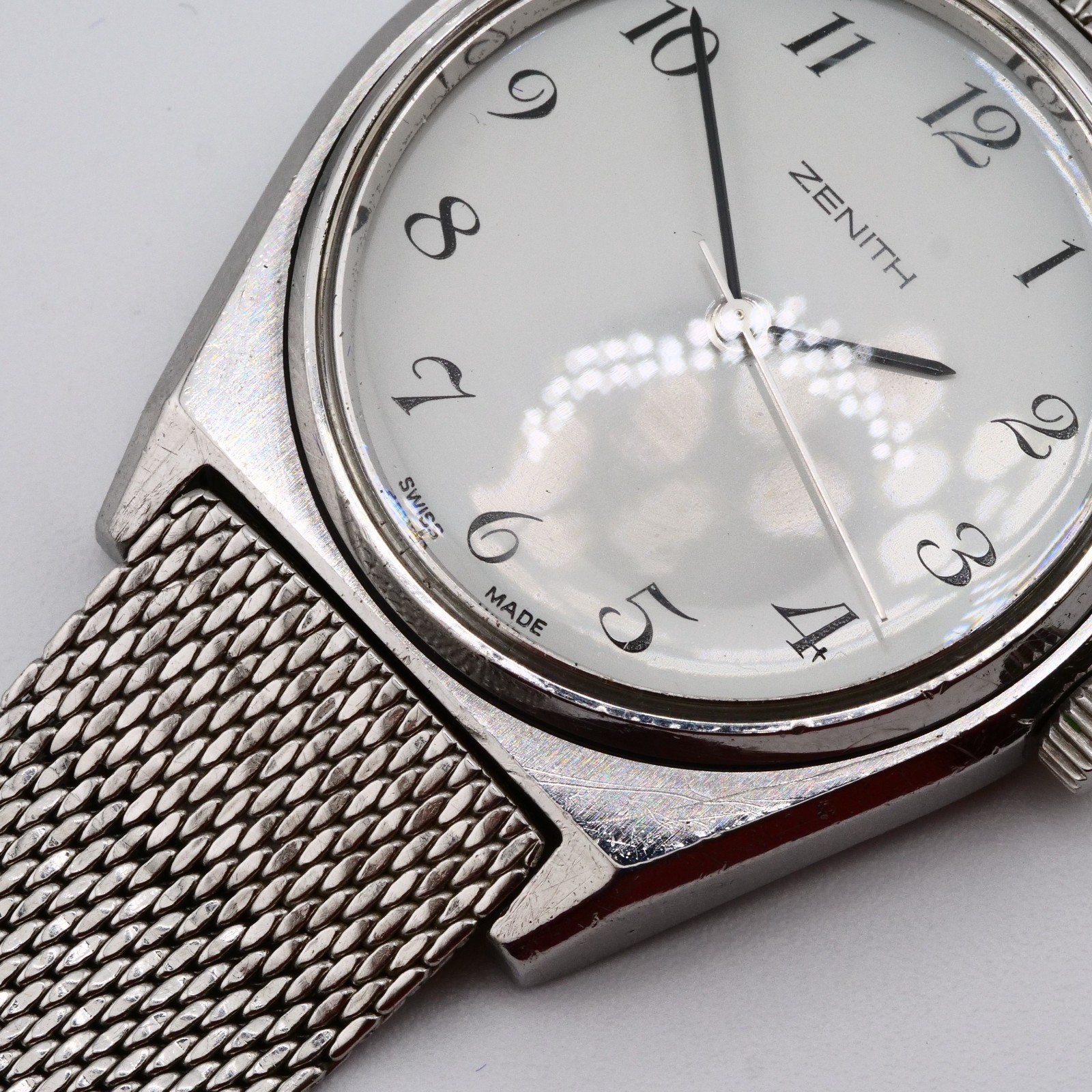Zenith 01.1670.360 Steel White Dial Manual Wind Vintage Watch 1970s works well