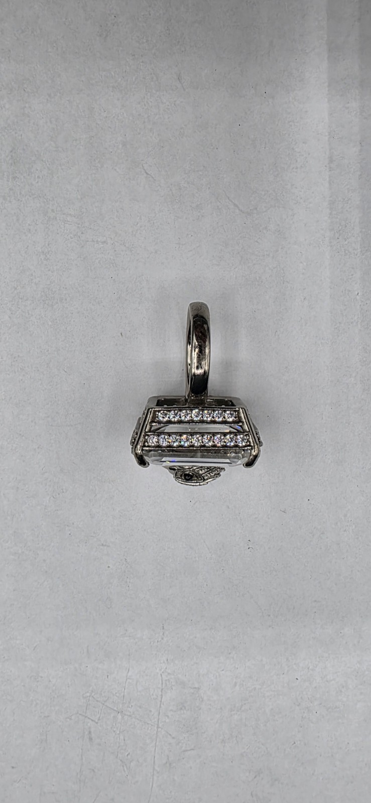 Kurt Geiger London Tone Crystal Eagle Head Statement Cocktail Ring Size 8