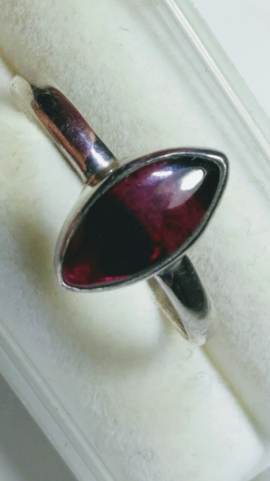 LOVELY UNTREATED NATURAL GARNET IN STERLING SILVER RING SIZE 9.0-9.25