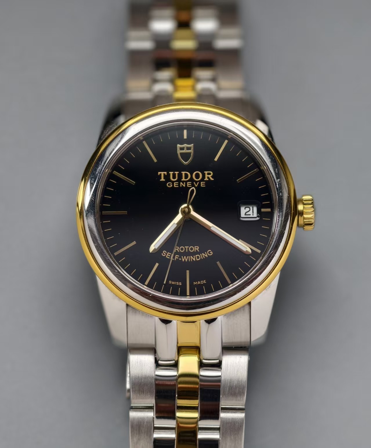 Tudor Black Dial Gilding Scale Glamour M55003 Men’s Watch Automatic 36mm Date
