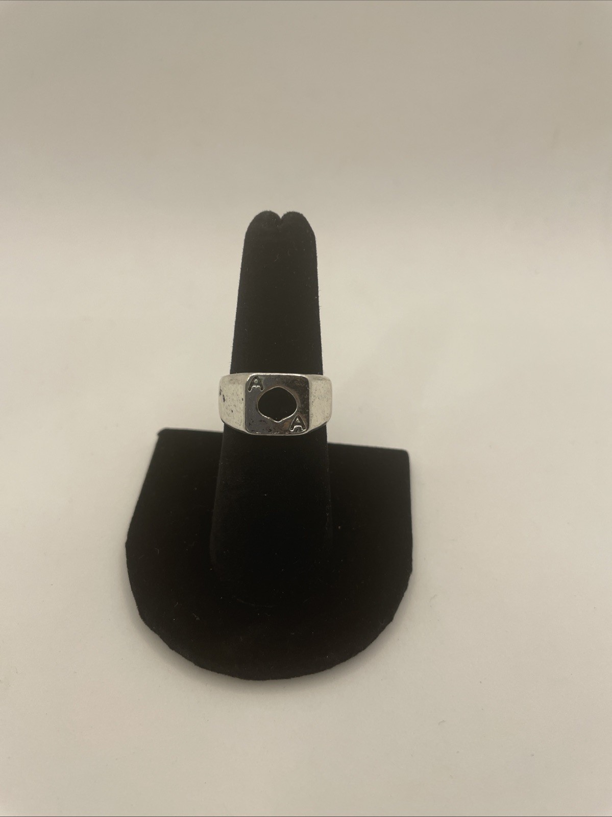 Lot of 5 Silvertone & Black, Faux Pearl, Floral, Boho Retro Rings Varies Sizes