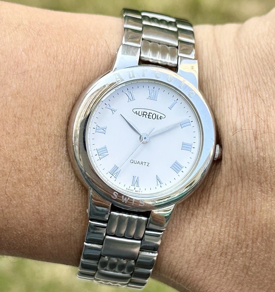 Vintage Aureole Swiss Quartz Watch 31mm All Stainless Steel Integrated Bracelet