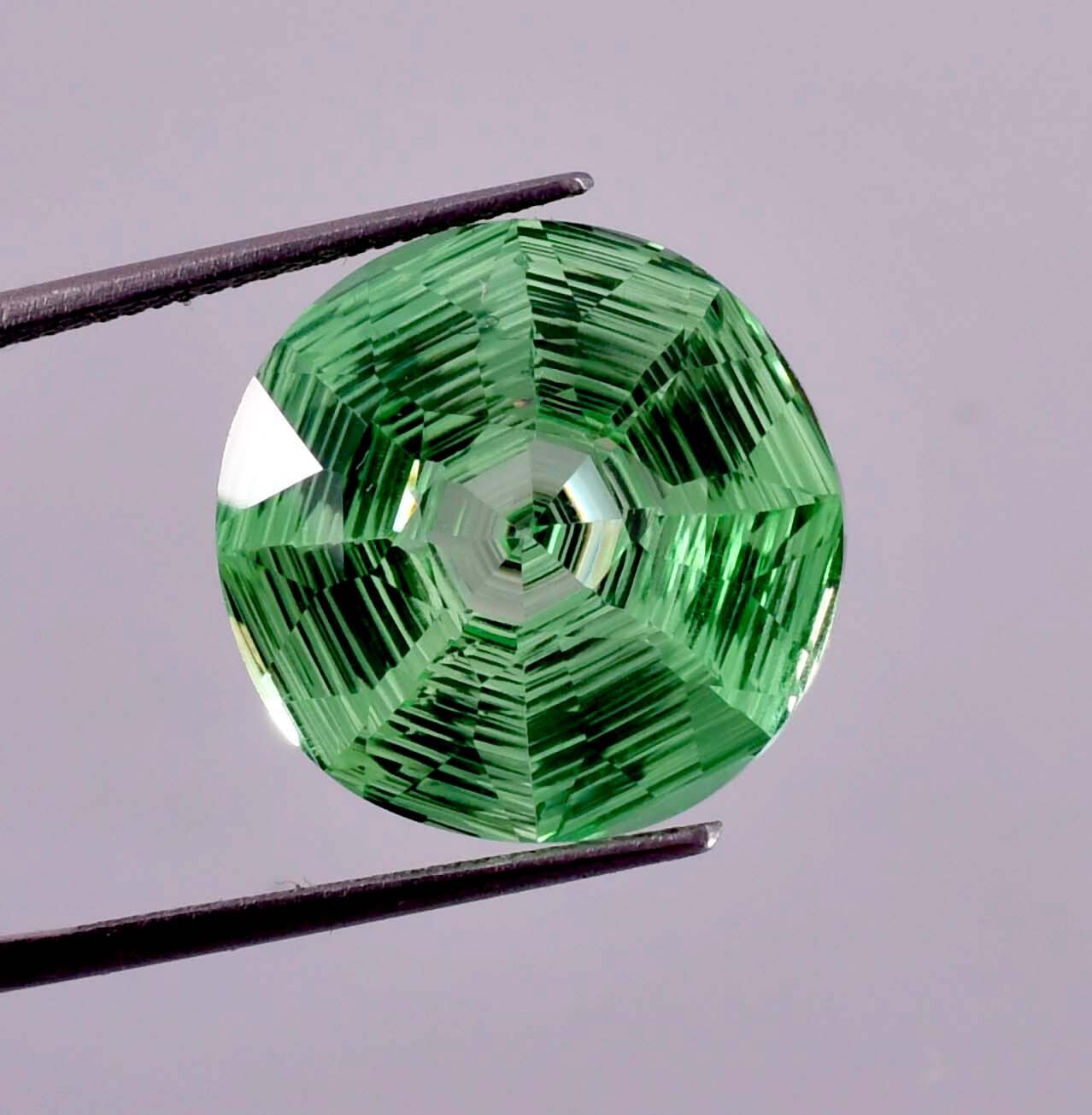 17 x 17 mm Natural Bi-Color 22.65 Ct Flawless Parti Sapphire Gemstone Certified