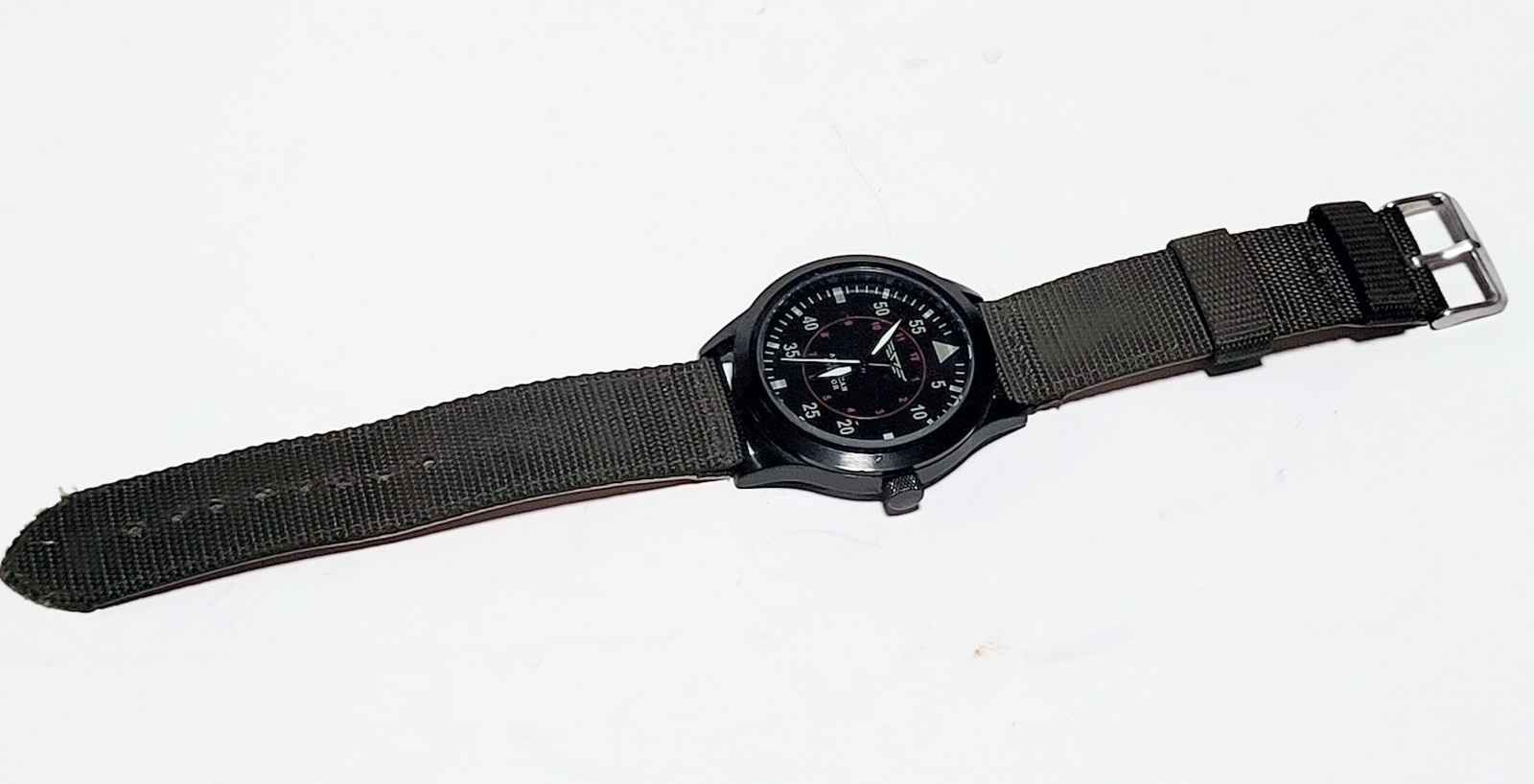 American Aviator 1945 Black Tone Quartz Wristwatch Field Watch Olive Green Band