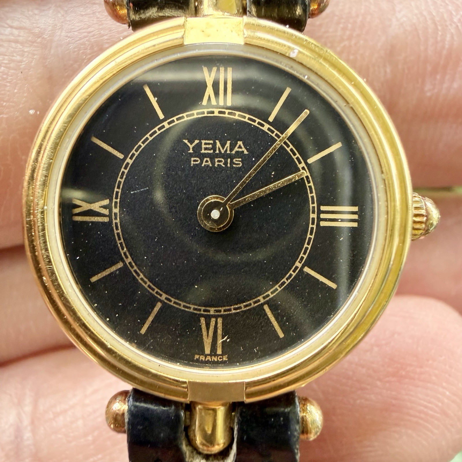 Vintage YEMA Paris Type Must Black Colosseum Quartz Women’s 21mm Watch RUNS!
