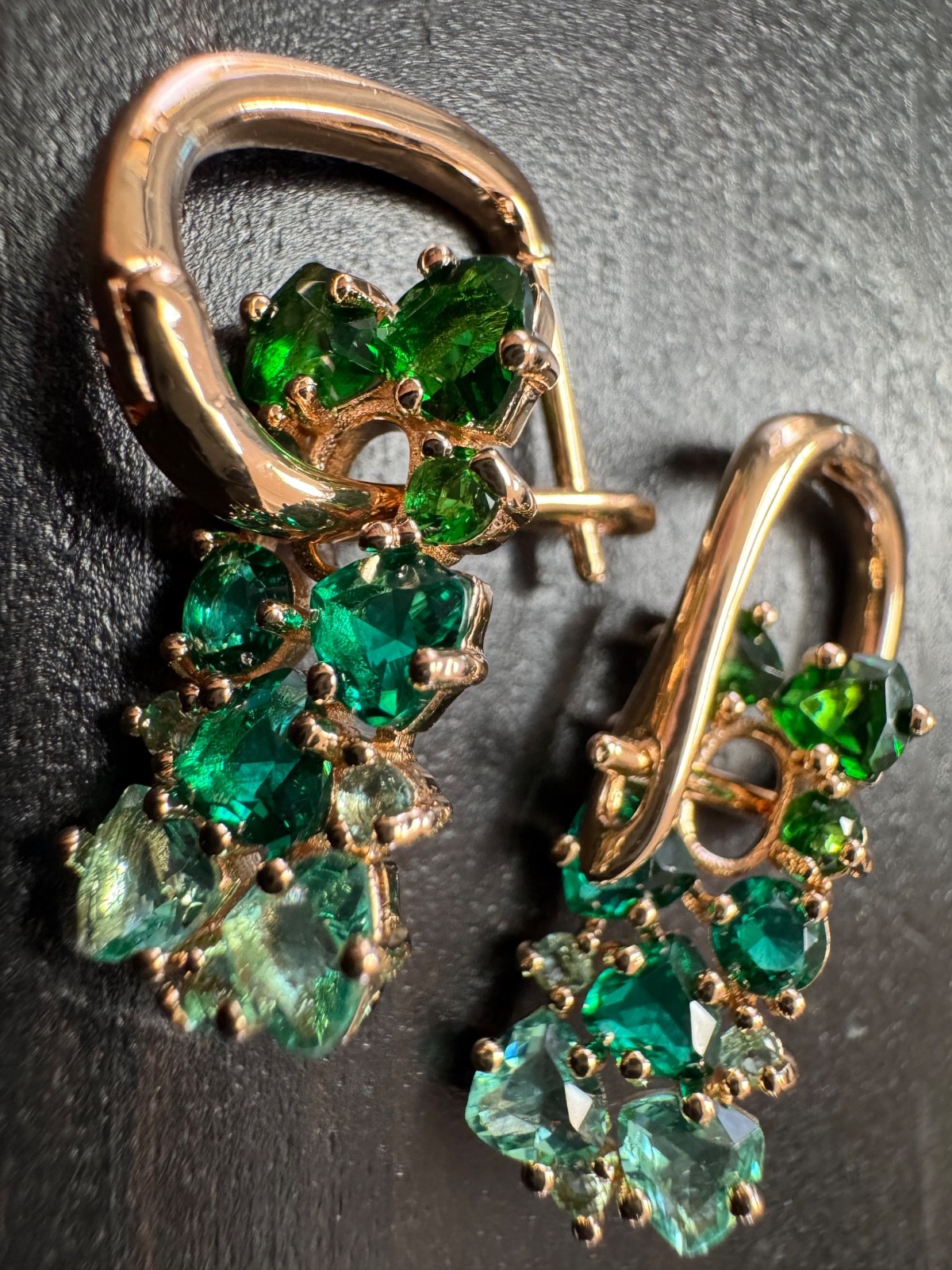 585 14K RG Rose Gold Stamped Allure Ombré Kelly Green Stud Earrings