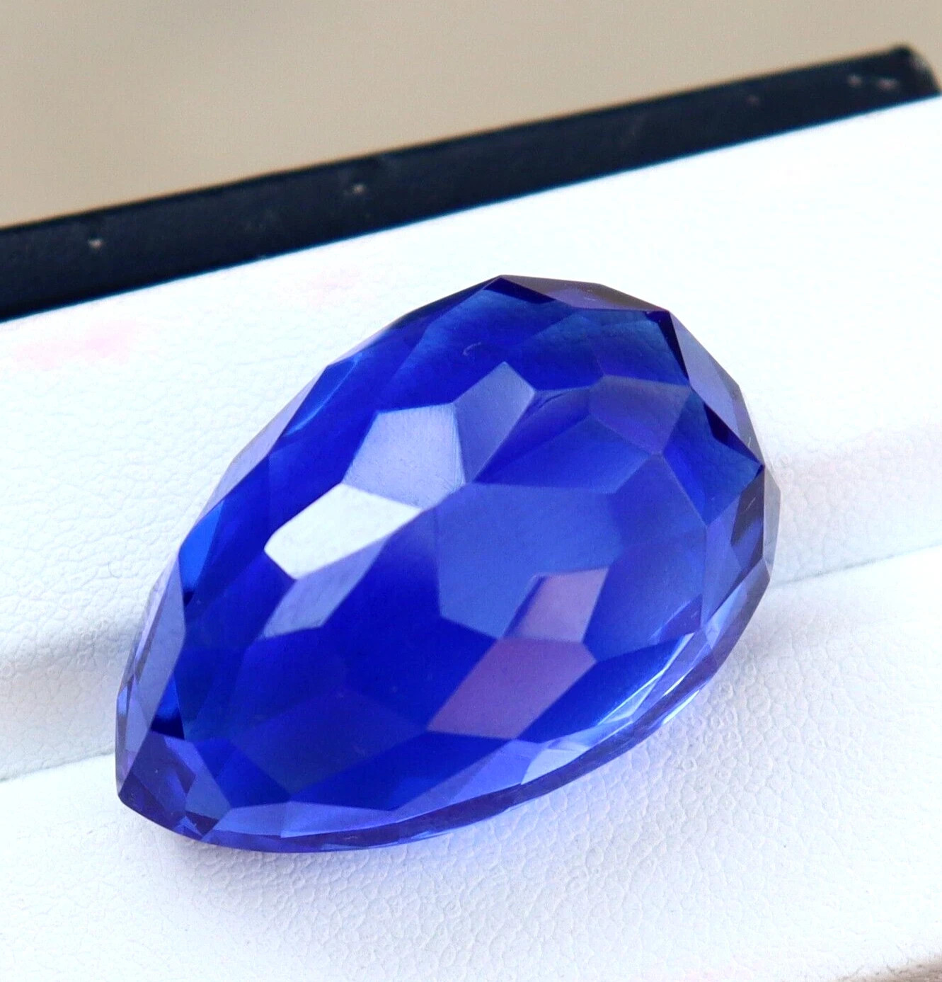 GIE Certified 80.75 Ct Exquisite Natural Blue Topaz Loose Pear Cut Gemstone