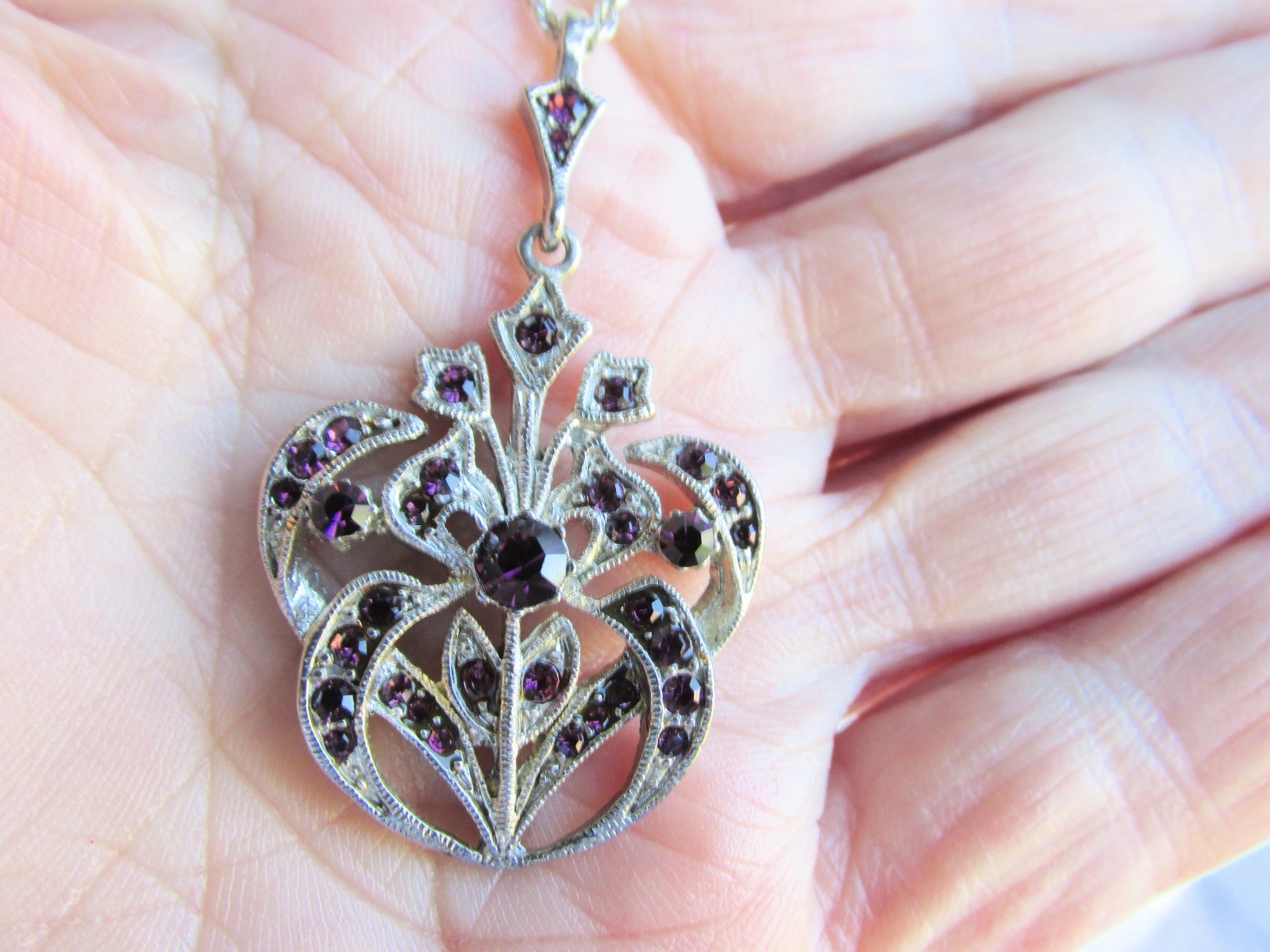 VTG Hobe’ Purple Rhinestone Pendant 18″ Necklace Silver Plate Rope Chain Signed