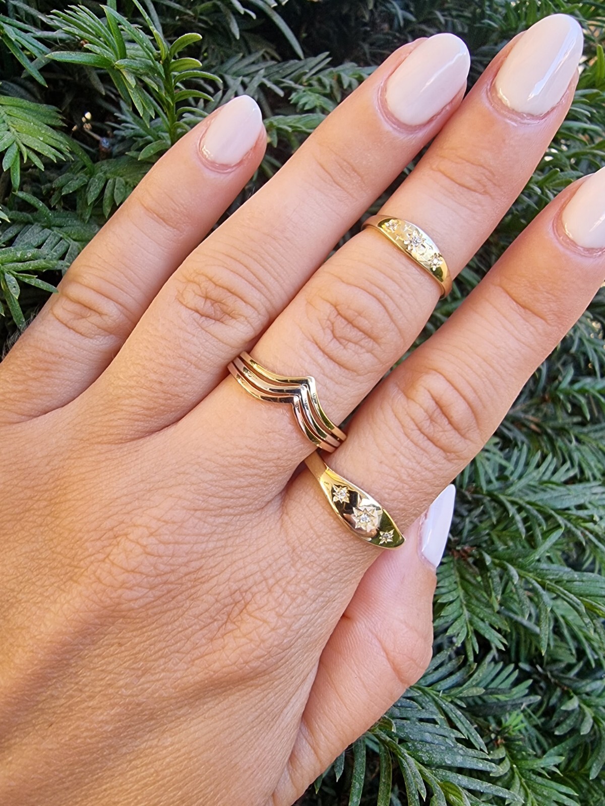 9k Solid Gold Starburst Signet Ring: Cubic Zirconia Polaris Ring