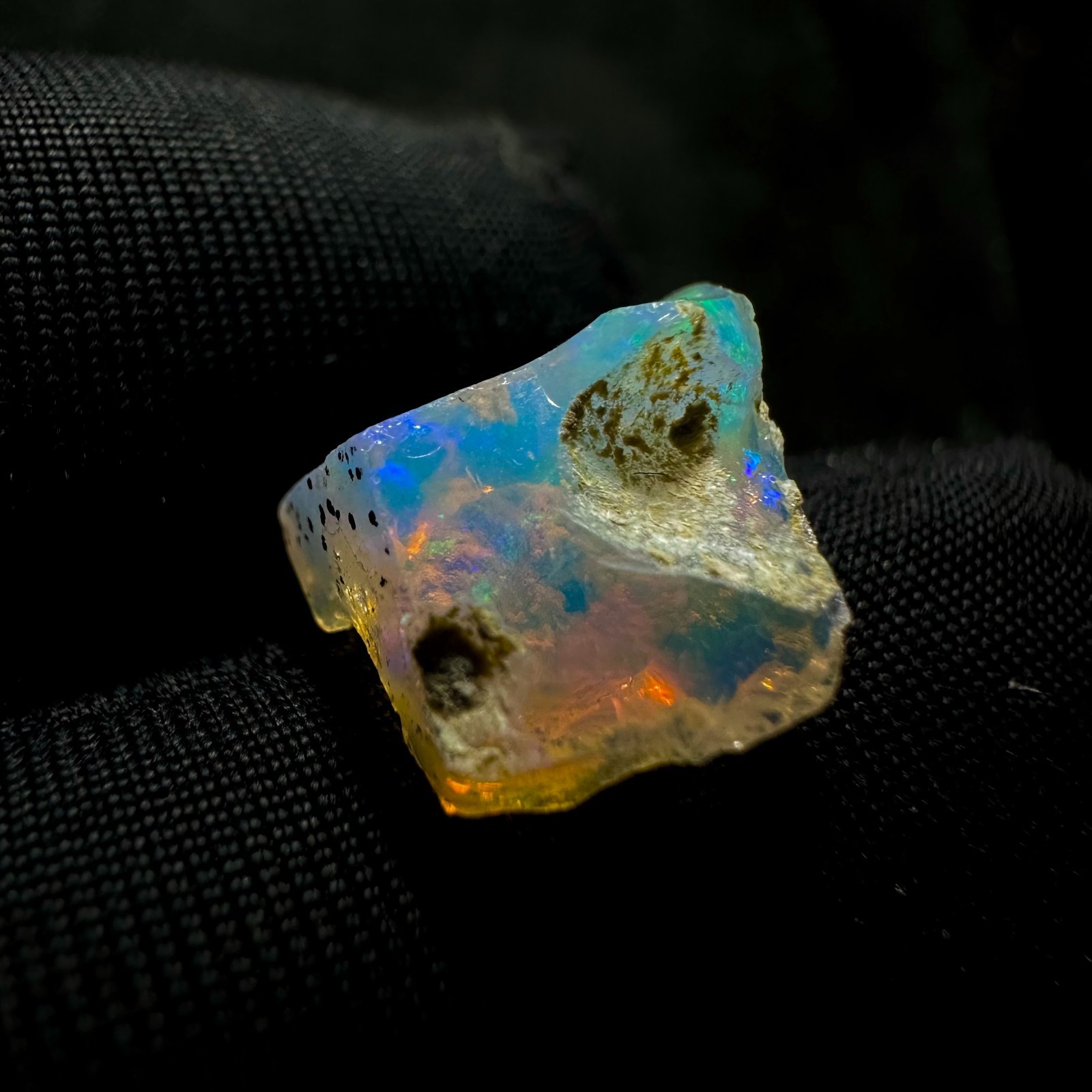 2.80 CTS Natural Ethiopian Opal Rough, Multi Fire Opal Gemstone, Welo Opal Raw.