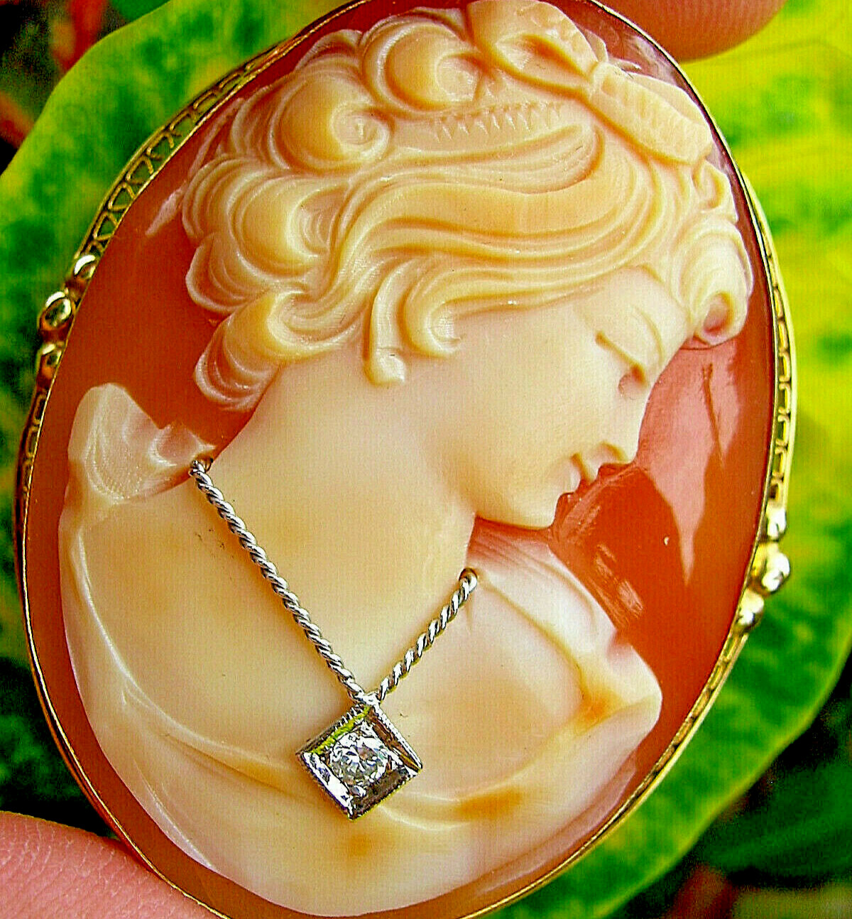 Original EARTH MINED DIAMOND Deco Antique Victorian SOLID 14K GOLD Cameo Broach