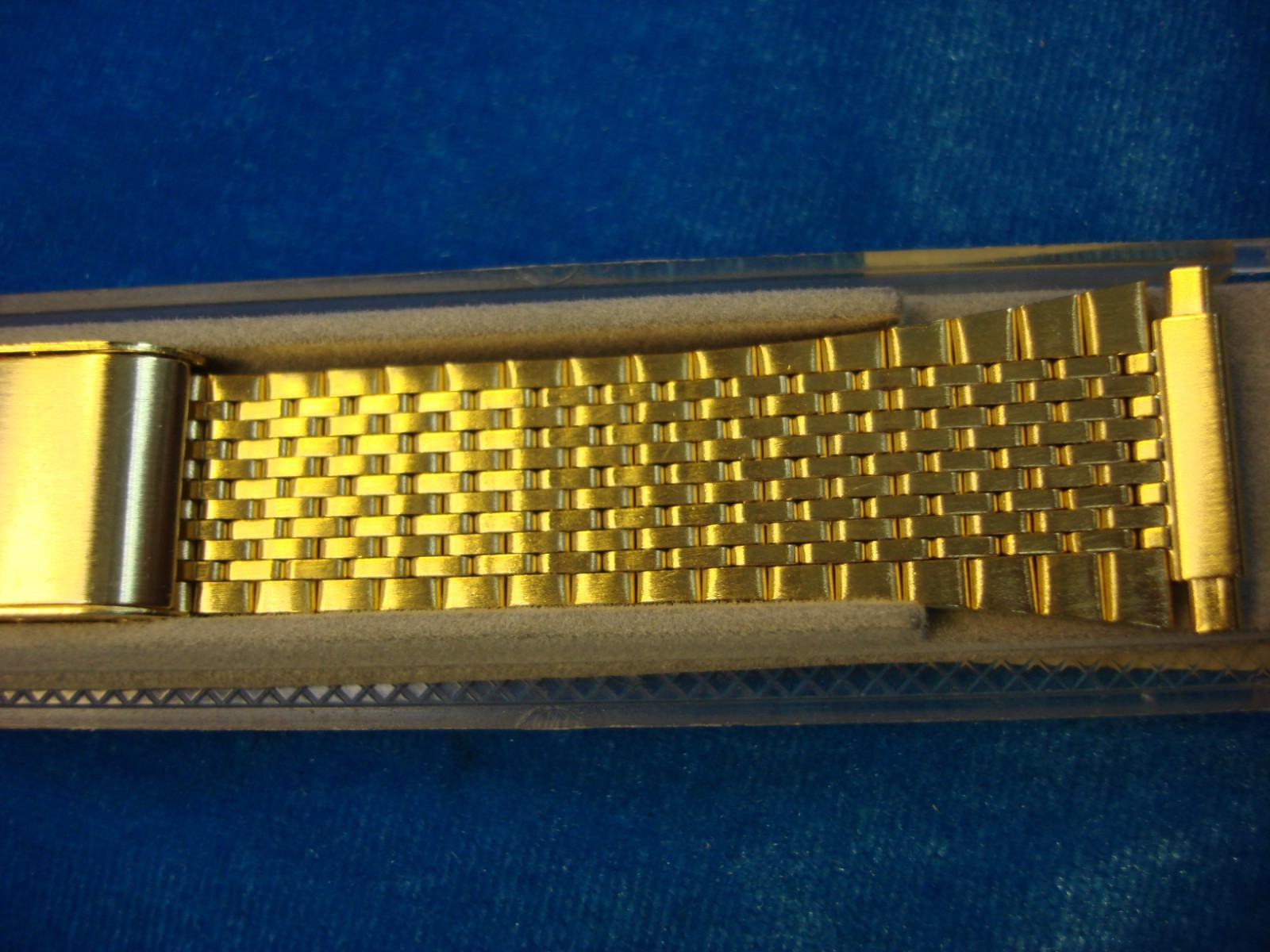 VINT. FLEX-ON BY KREISLER – STAINLESS W/GOLD PLATE WATCH BAND – NOS – 15 – 22 MM