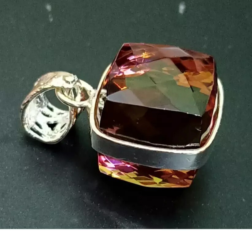 Certified 40.55 Ct Cube Natural Zultanite 925 Silver Pendant Loose Gemstone AAA