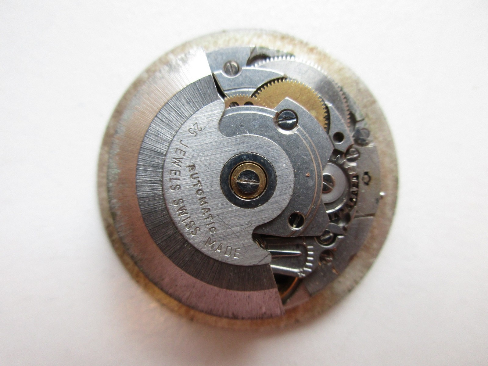 ETA cal. 2782 Swiss automatic vintage watch movement – date at 3 – running
