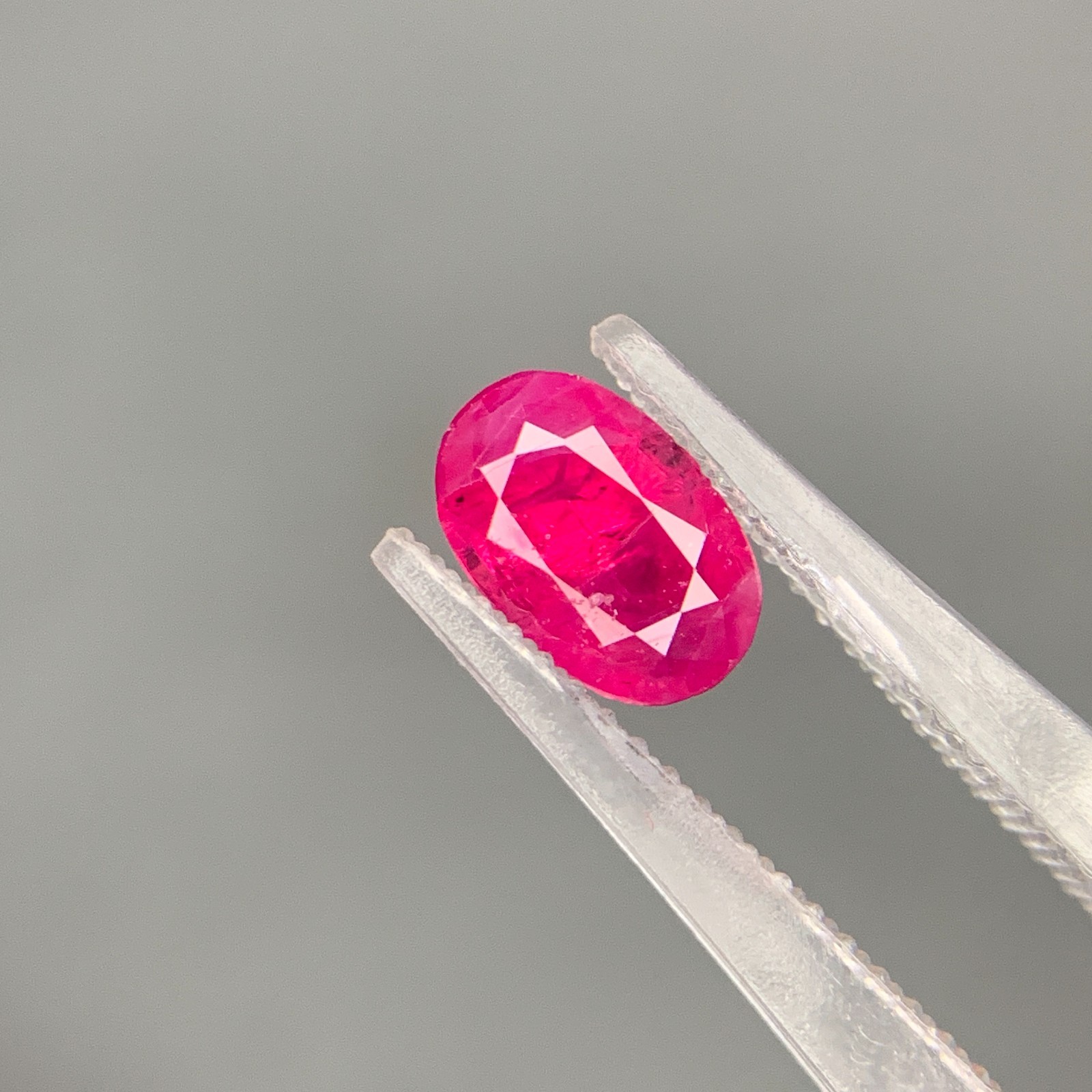 Natural Faceted Ruby Oval Cut Loose Gemstone-1.39 Carats