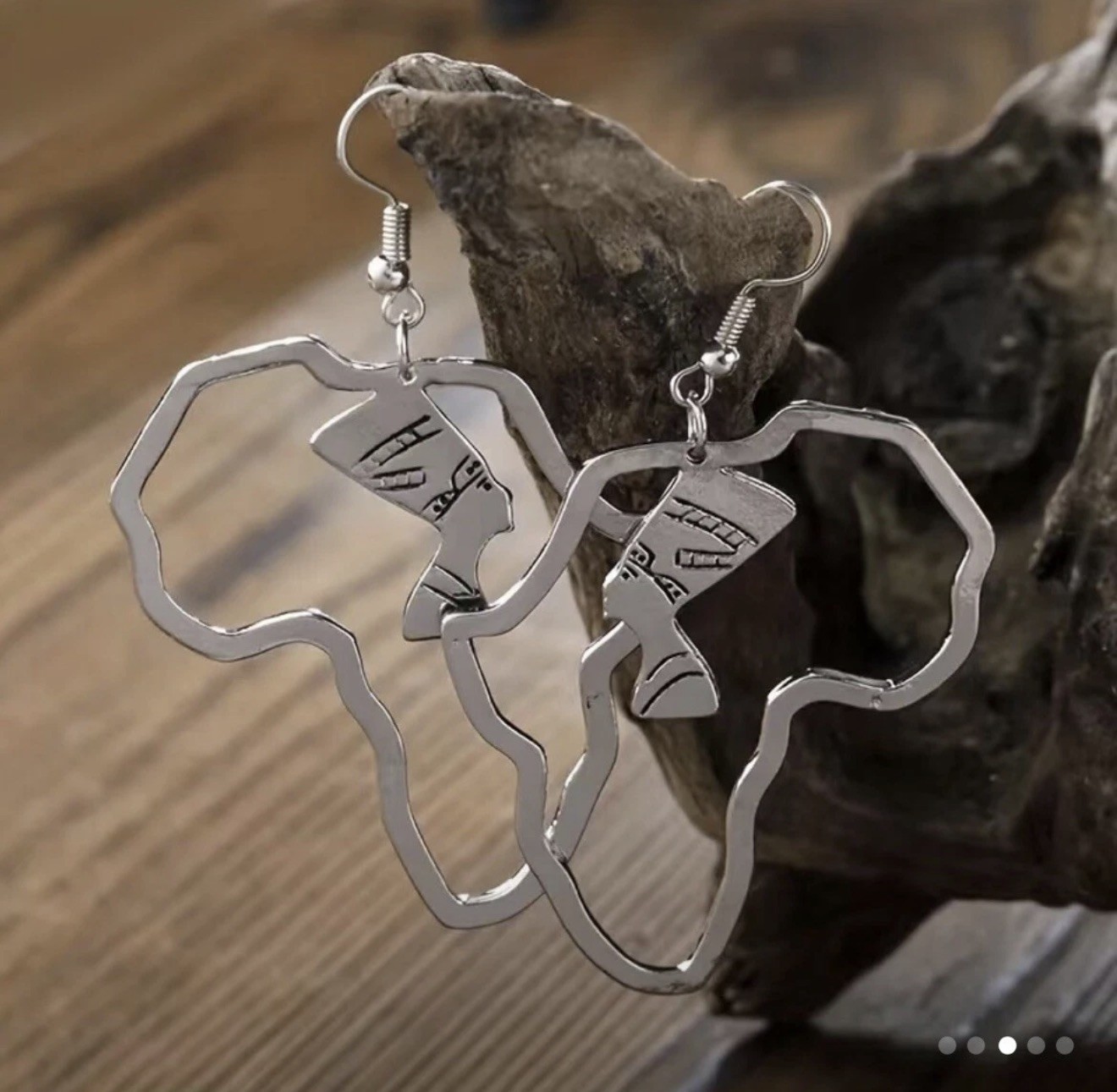 Ladies Silver Africa Egyptian Earrings