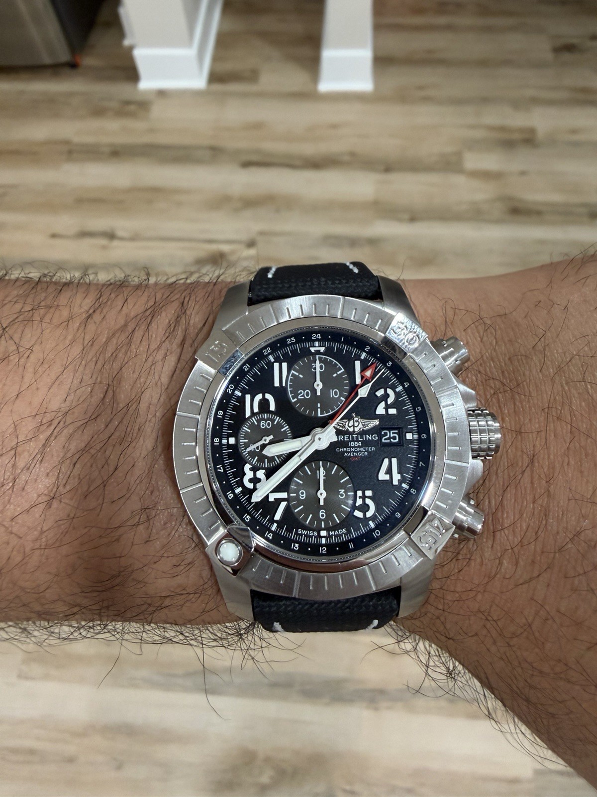 Breitling Avenger A24315101B1X2