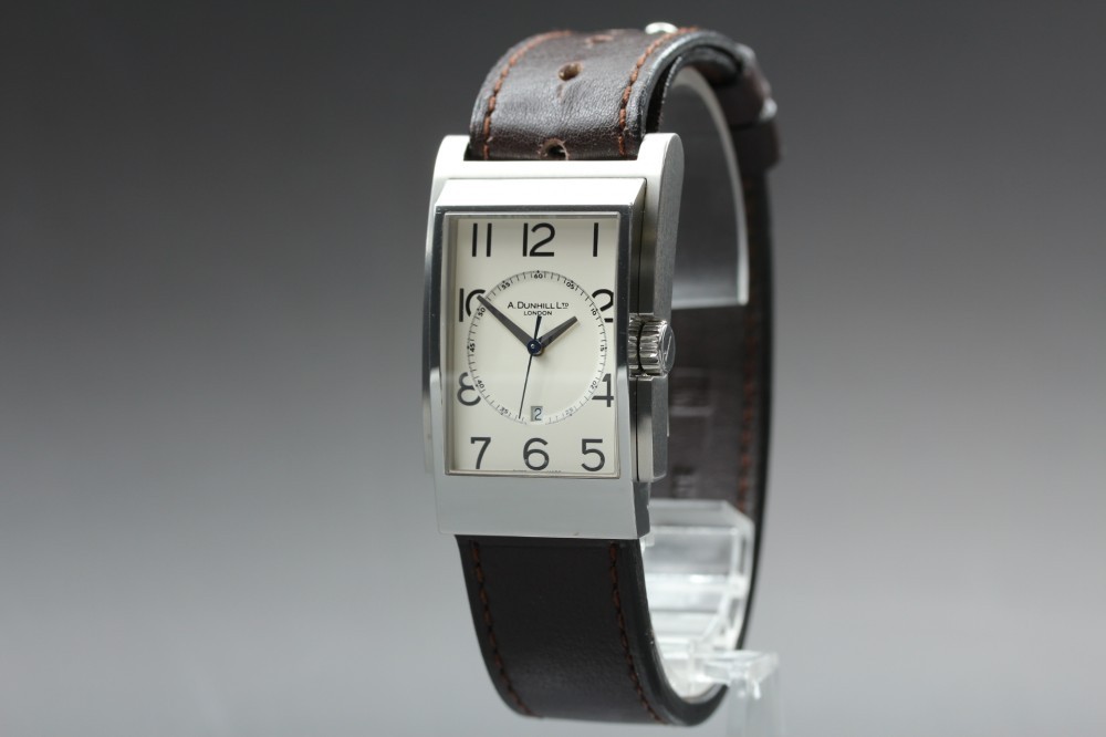Near MINT Dunhill Rectangular 8052 Date White Tank Quartz 27mm Men’s Watch