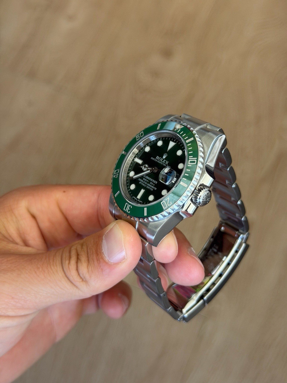 Rolex Submariner Hulk 116610LV Green Bezel Green Dial Stainless Steel Box Paper