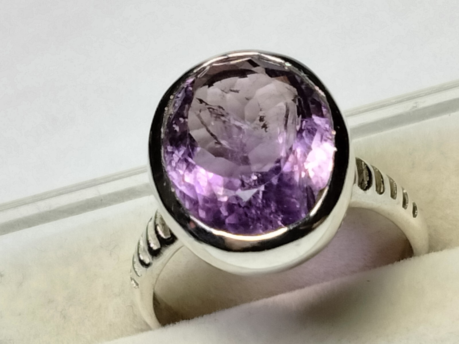 AESTHETIC NATURAL AMETHYST IN .925 STERLING SILVER RING IN SIZE 8.75-9.0