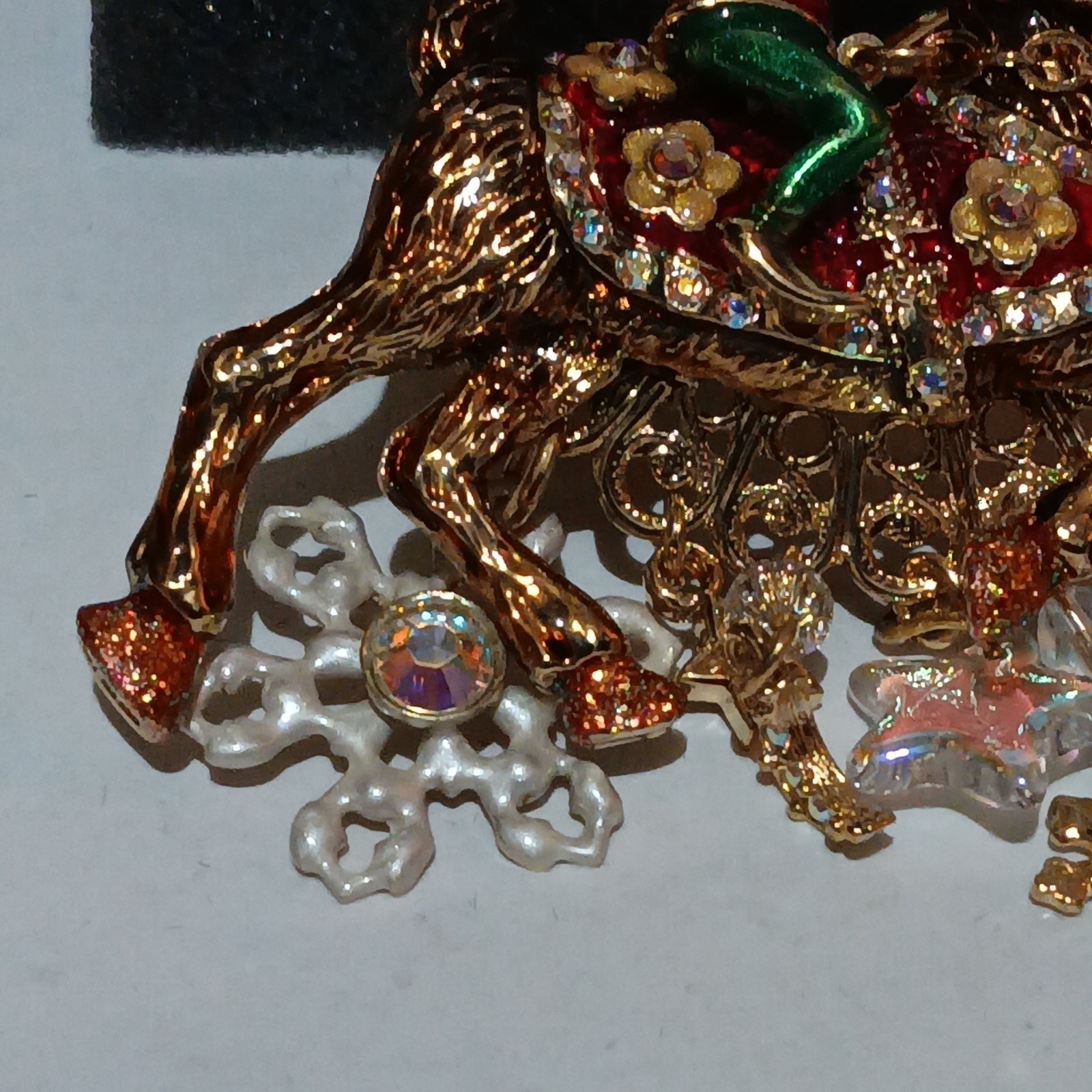 VINTAGE KIRKS FOLLY REINDEER RIDER BROOCH ENHANCER CHRISTMAS PIN NEW