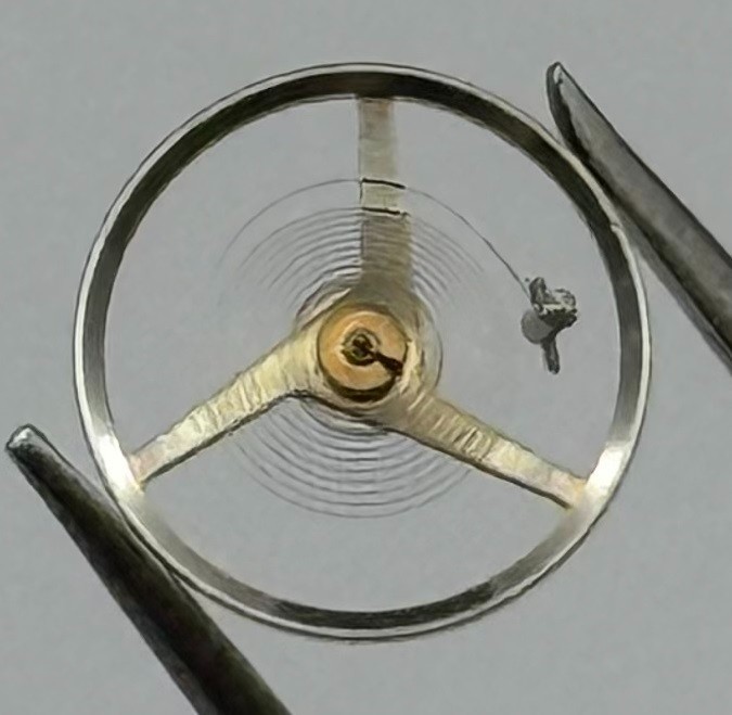 ST 69-21 Balance Wheel Complete And Spring Renata 1509 Watch Movement Parts NOS