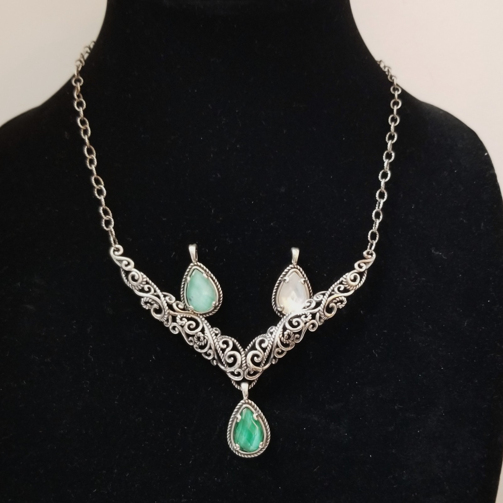 Carolyn Pollack Silver Scroll Filigree V Shape Necklace 3 Charms Sterling 925