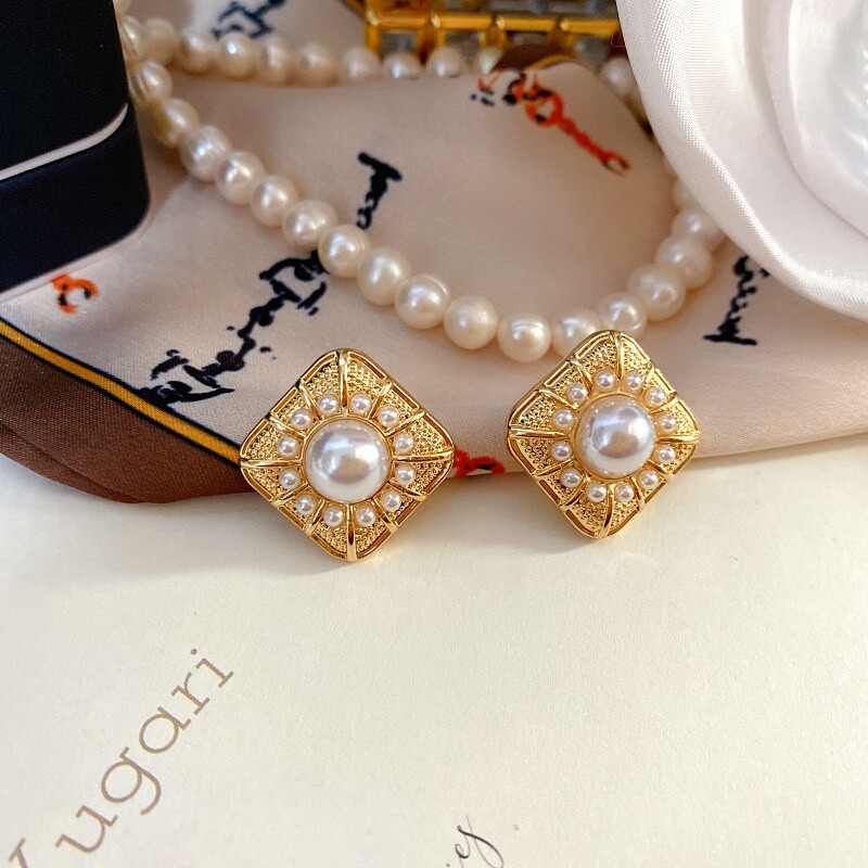 Retro French Elegant Simple Antique Times Drop Oil Enamel Pearl Silver Earring