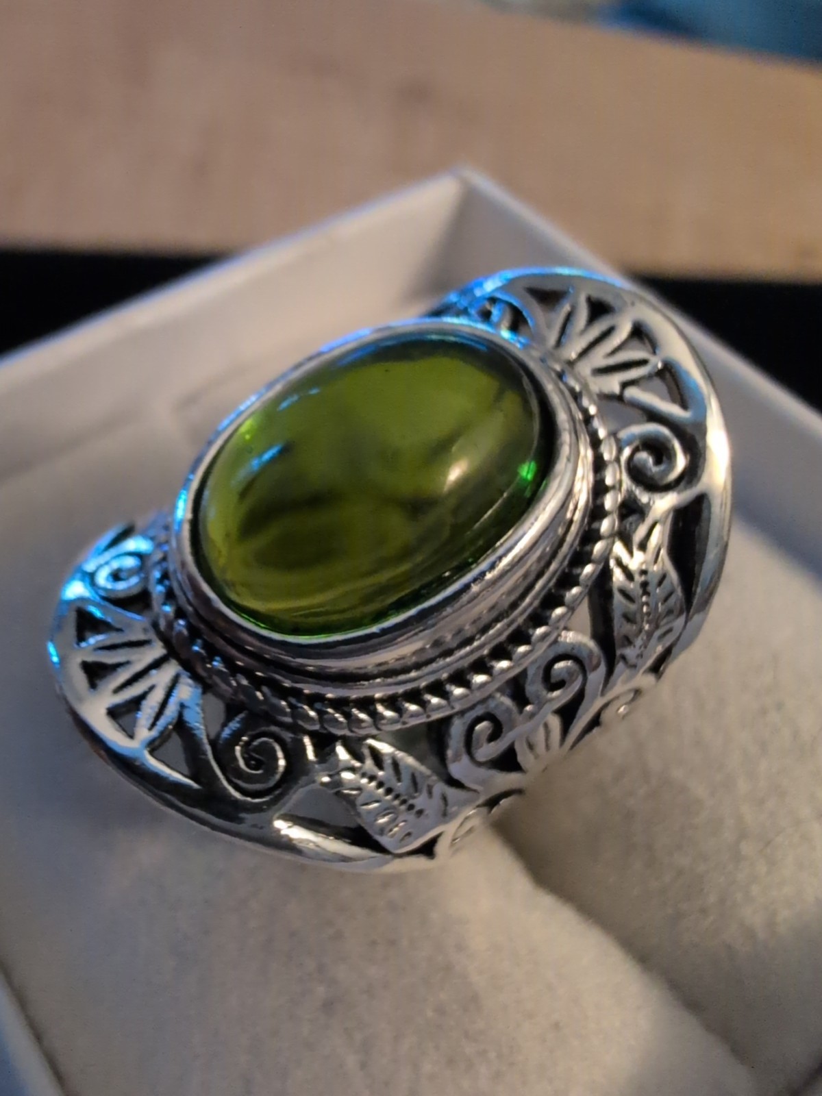 Sterling Silver Size 7 Ornate Vintage Revival Perfect Eye Clean Green Amber